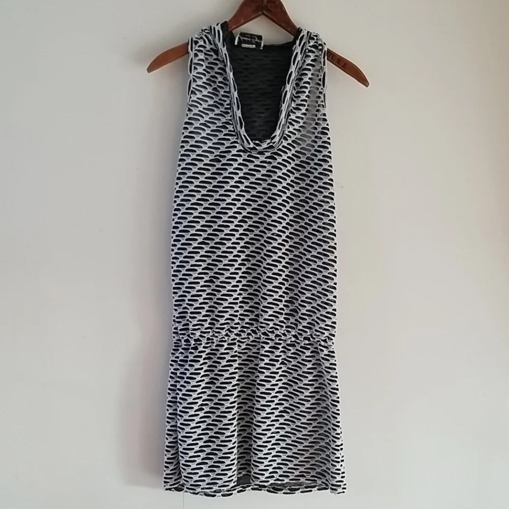 Jordan Taylor black White hooded beach cover up